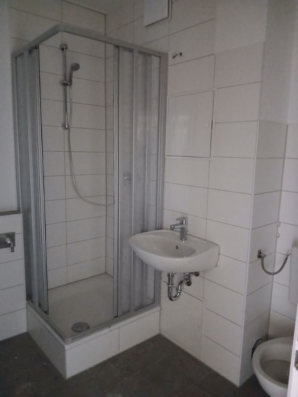 1 Raumwohnung im Erdgeschoss sucht Senioren! - Foto 2